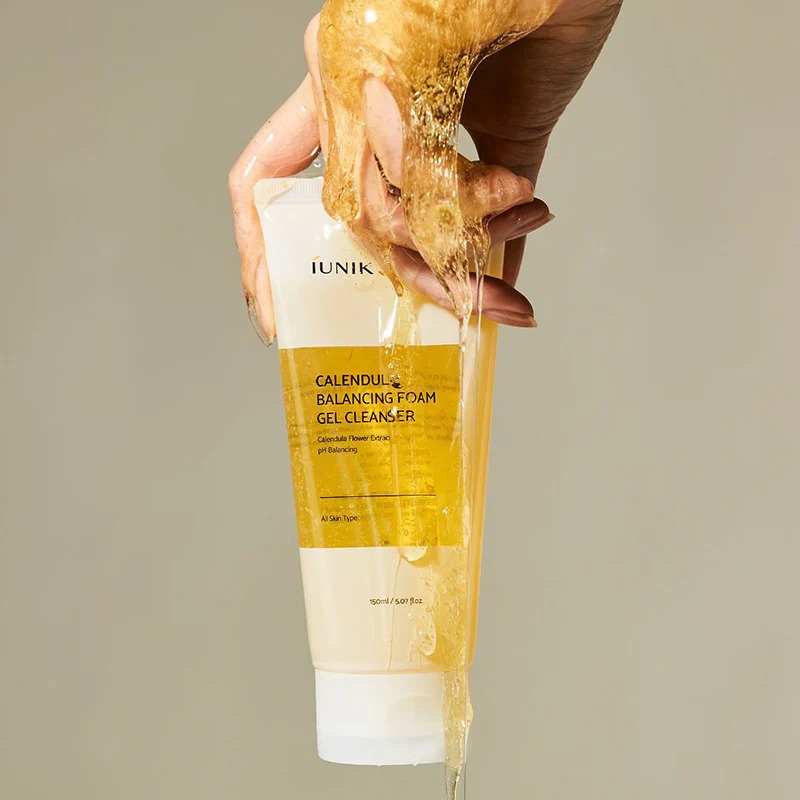 iUNIK Calendula Balancing Foam Gel Cleanser 150ml